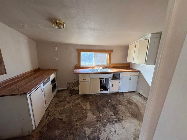 107 N Fir St, Deer Park, WA 99006