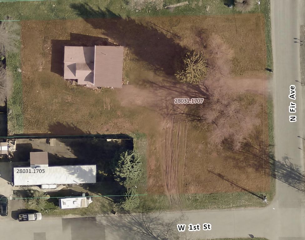 107 N Fir St, Deer Park, WA 99006