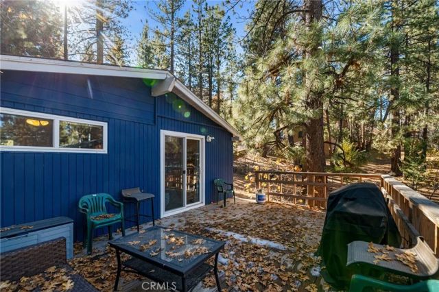 1141 W Alta Vista Avenue, Big Bear City, CA 92314
