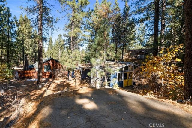 1141 W Alta Vista Avenue, Big Bear City, CA 92314