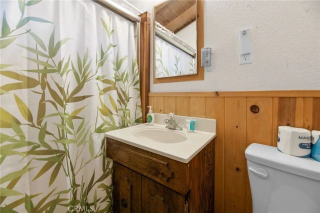 1141 W Alta Vista Avenue, Big Bear City, CA 92314