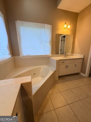 2300 Whispering Pines Lane, Mcdonough, GA 30253