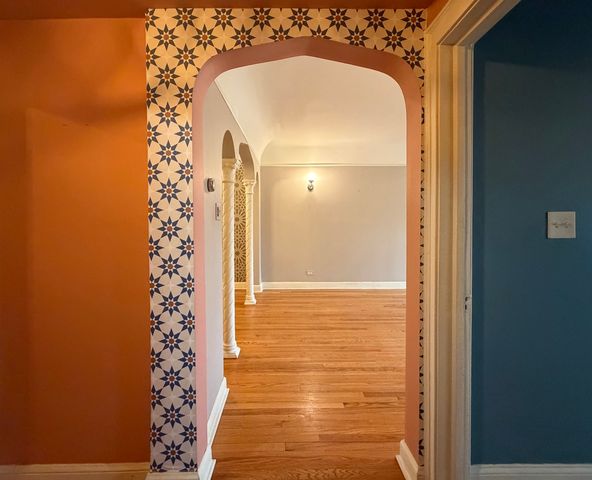 336 S Maple Avenue 2B, Oak Park, IL 60302