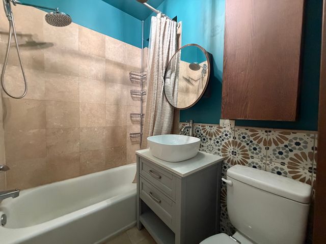 336 S Maple Avenue 2B, Oak Park, IL 60302