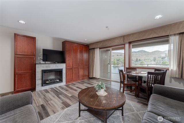 322 W Woodin Avenue #644, Chelan, WA 98816