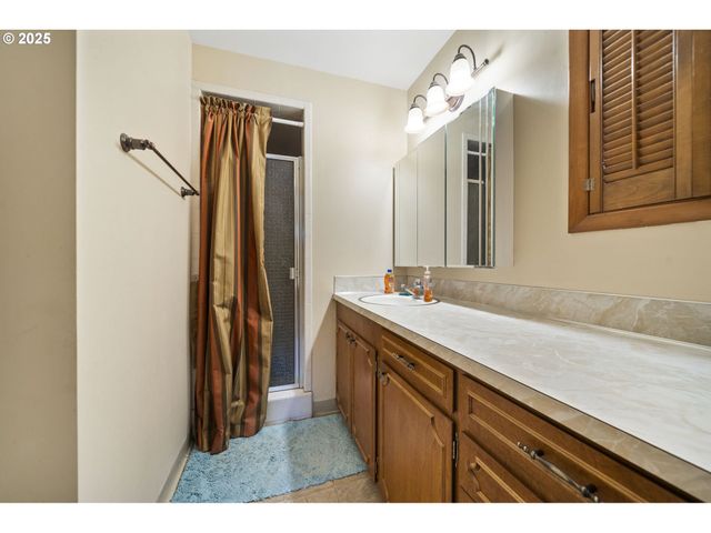 14090 Se 268TH Ct, Boring, OR 97009