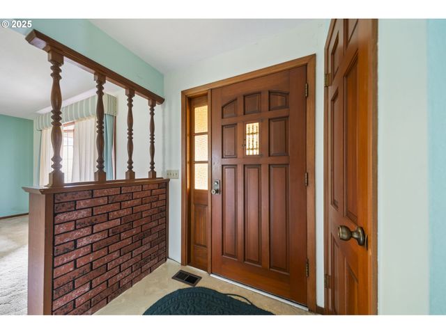 14090 Se 268TH Ct, Boring, OR 97009