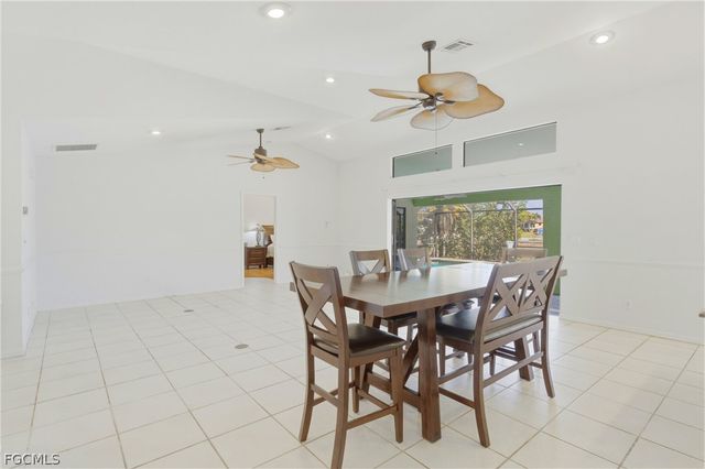 3429 SW 7th LN, Cape Coral, FL 33991