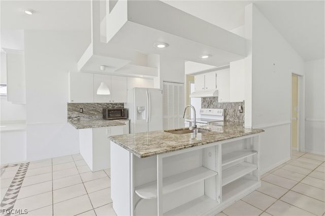 3429 SW 7th LN, Cape Coral, FL 33991