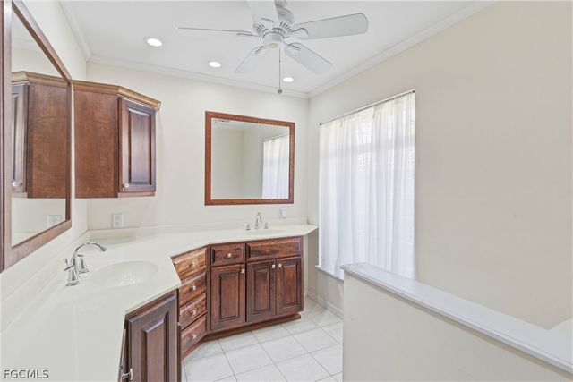 3429 SW 7th LN, Cape Coral, FL 33991