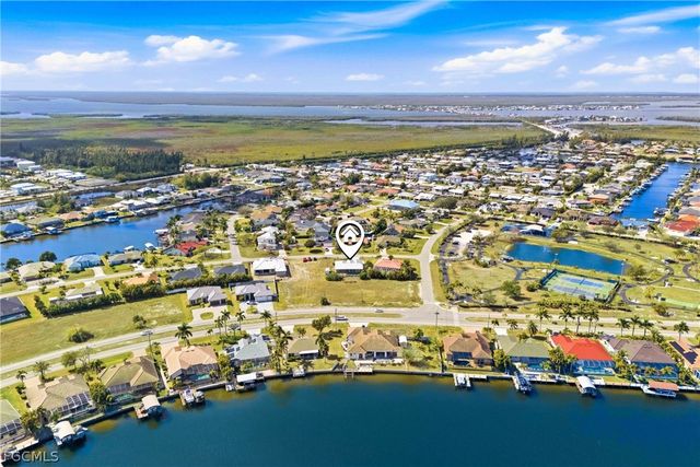 3429 SW 7th LN, Cape Coral, FL 33991