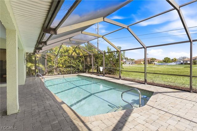 3429 SW 7th LN, Cape Coral, FL 33991