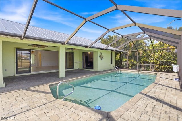 3429 SW 7th LN, Cape Coral, FL 33991