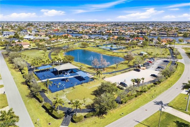 3429 SW 7th LN, Cape Coral, FL 33991