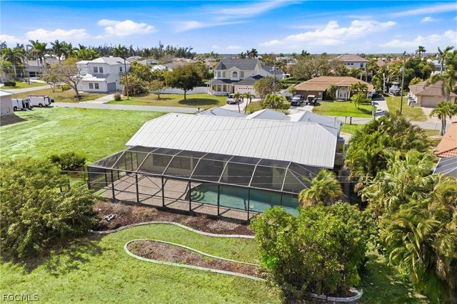 3429 SW 7th LN, Cape Coral, FL 33991