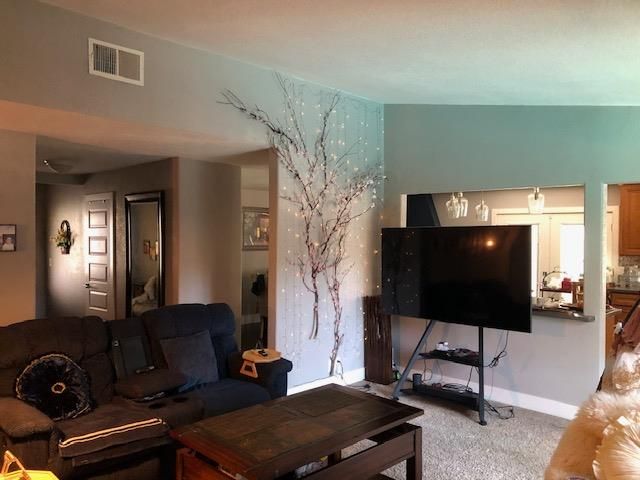 1048 Vernal Ave, Merced, CA 95340