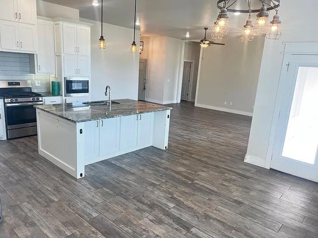 8212 NW 151st Street, Edmond, OK 73013