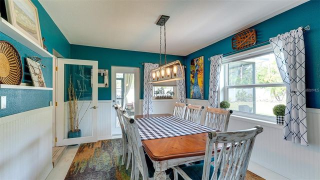 6904 9TH AVENUE NW, Bradenton, FL 34209