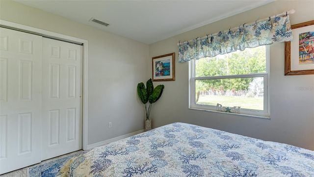 6904 9TH AVENUE NW, Bradenton, FL 34209