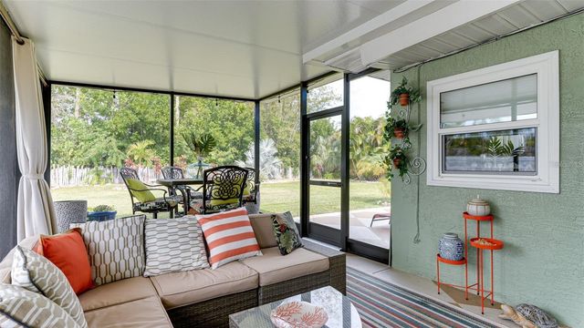 6904 9TH AVENUE NW, Bradenton, FL 34209