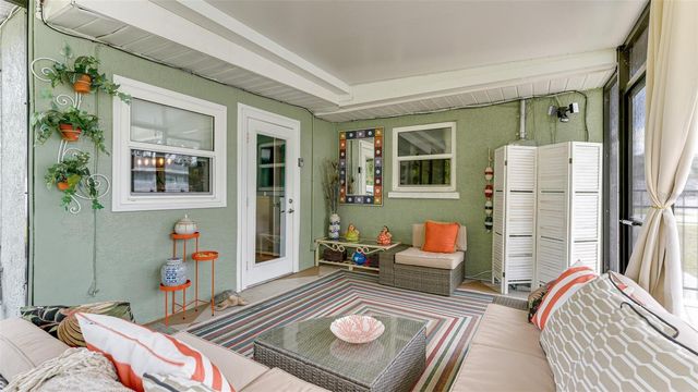 6904 9TH AVENUE NW, Bradenton, FL 34209