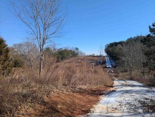 440 Old Melvin Hill Road, Campobello, SC 29322