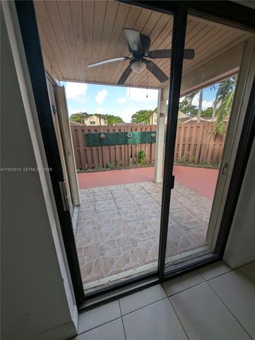6551 NW 170th Ter, Hialeah, FL 33015