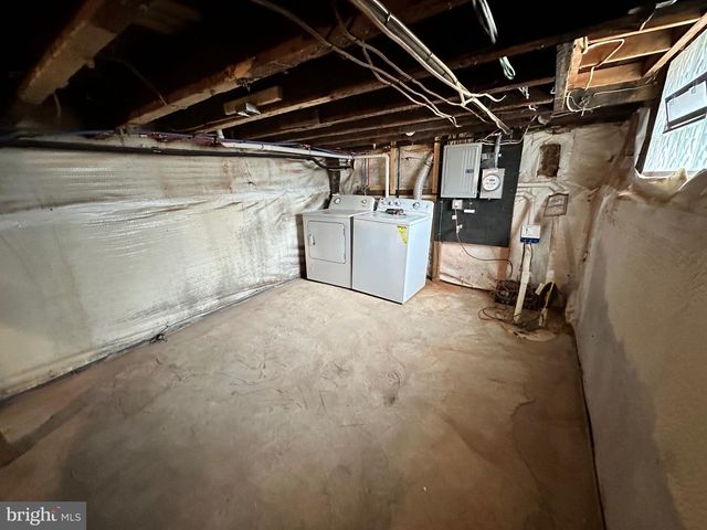 2633 JANNEY ST, Philadelphia, PA 19125