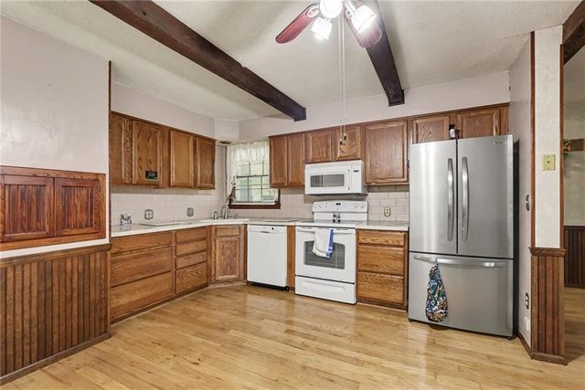 104 Walker Drive, Wellsville, KS 66092