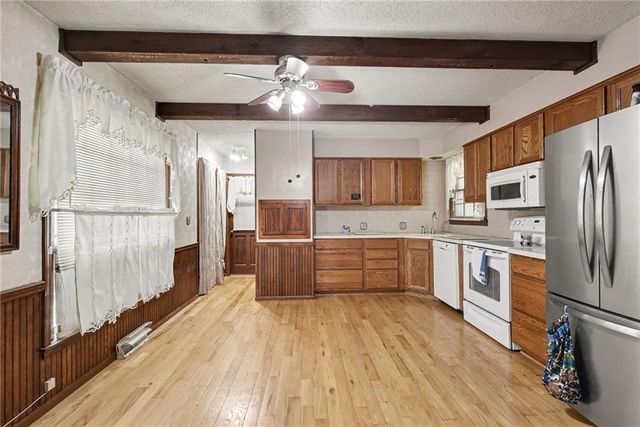 104 Walker Drive, Wellsville, KS 66092