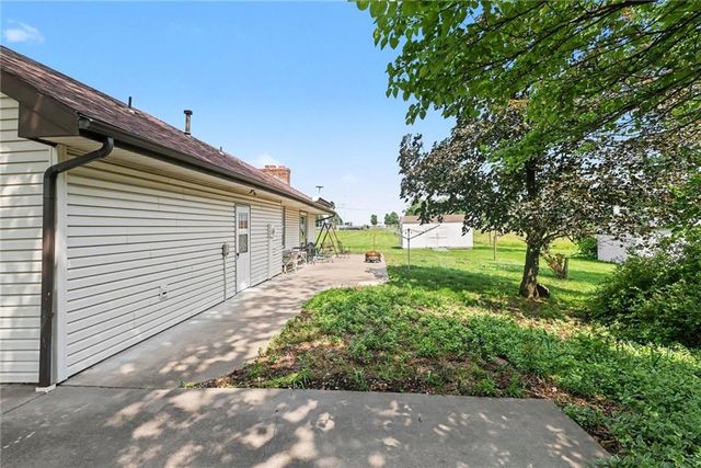 104 Walker Drive, Wellsville, KS 66092