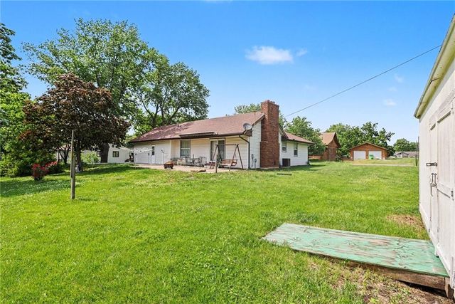 104 Walker Drive, Wellsville, KS 66092