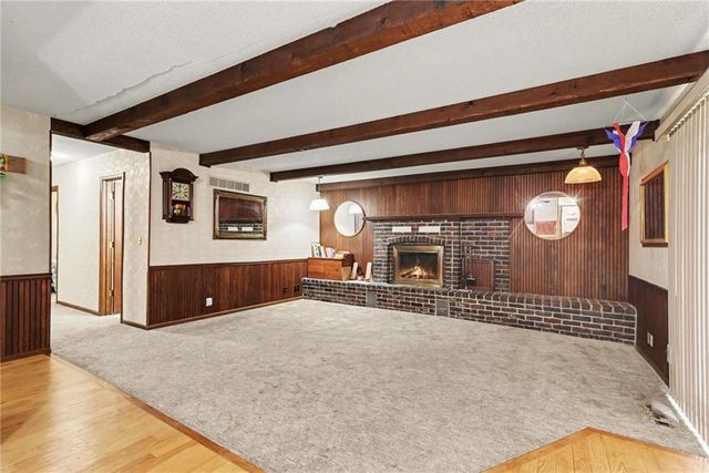 104 Walker Drive, Wellsville, KS 66092
