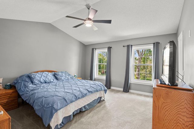 1801 Valley Ridge Trail S, Chanhassen, MN 55317