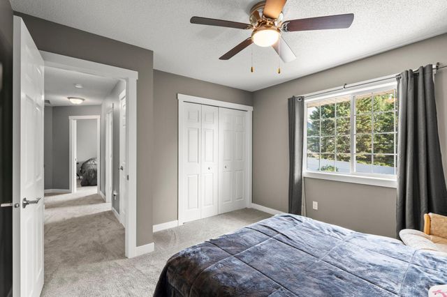 1801 Valley Ridge Trail S, Chanhassen, MN 55317