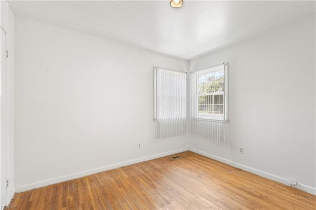 121 Settlers Landing RD, Hampton, VA 23669