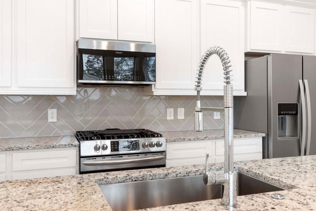 955 Lars Trek Trail, Conroe, TX 77304