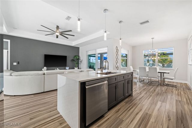 1017 NW 15th TER, Cape Coral, FL 33993