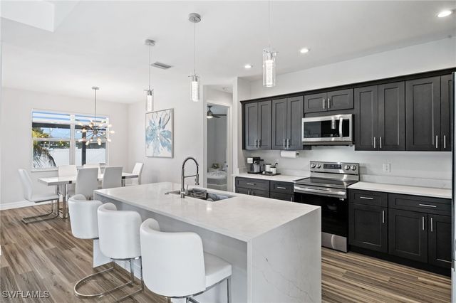 1017 NW 15th TER, Cape Coral, FL 33993