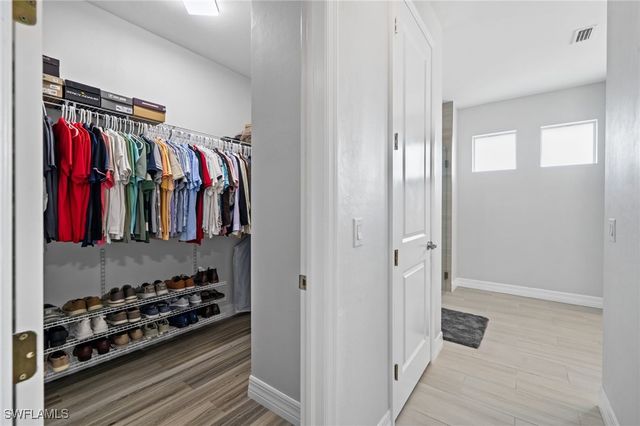 1017 NW 15th TER, Cape Coral, FL 33993