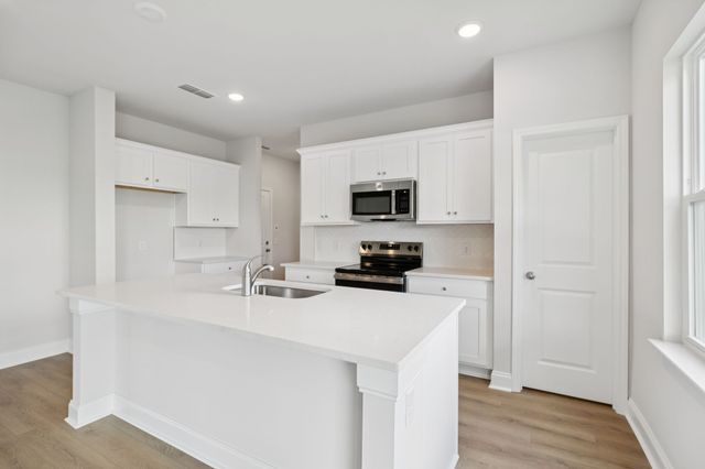 456 Stardust Drive, Lebanon, TN 37087