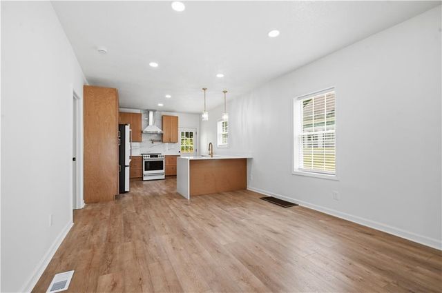 4529 Wyoming Street, Kansas City, MO 64111