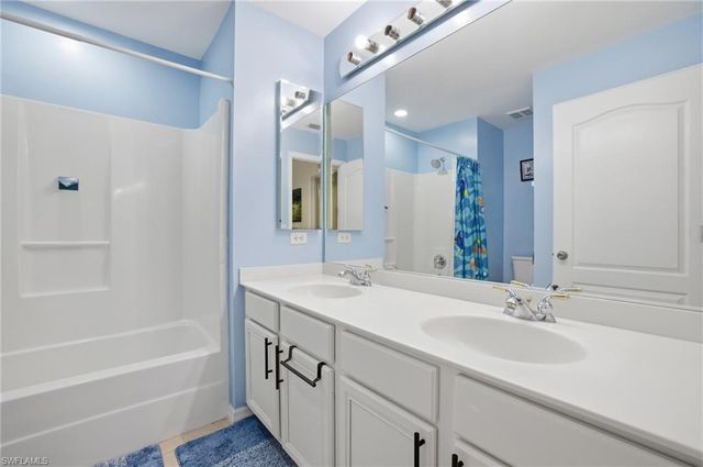 1112 SW 9th CT, Cape Coral, FL 33991