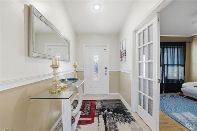 1112 SW 9th CT, Cape Coral, FL 33991