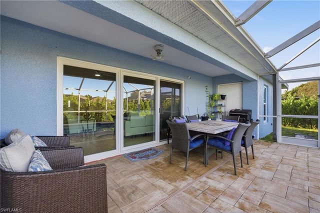 1112 SW 9th CT, Cape Coral, FL 33991