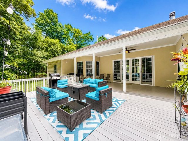 93 Sand Hills Road, South Brunswick, NJ 08824