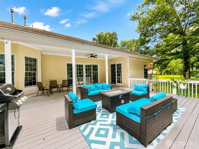 93 Sand Hills Road, South Brunswick, NJ 08824