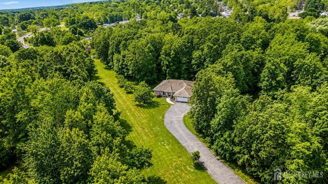 93 Sand Hills Road, South Brunswick, NJ 08824