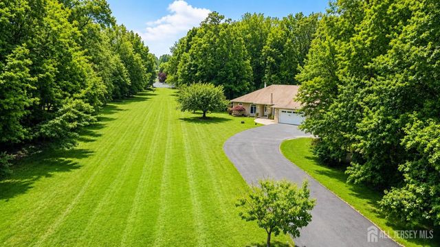 93 Sand Hills Road, South Brunswick, NJ 08824