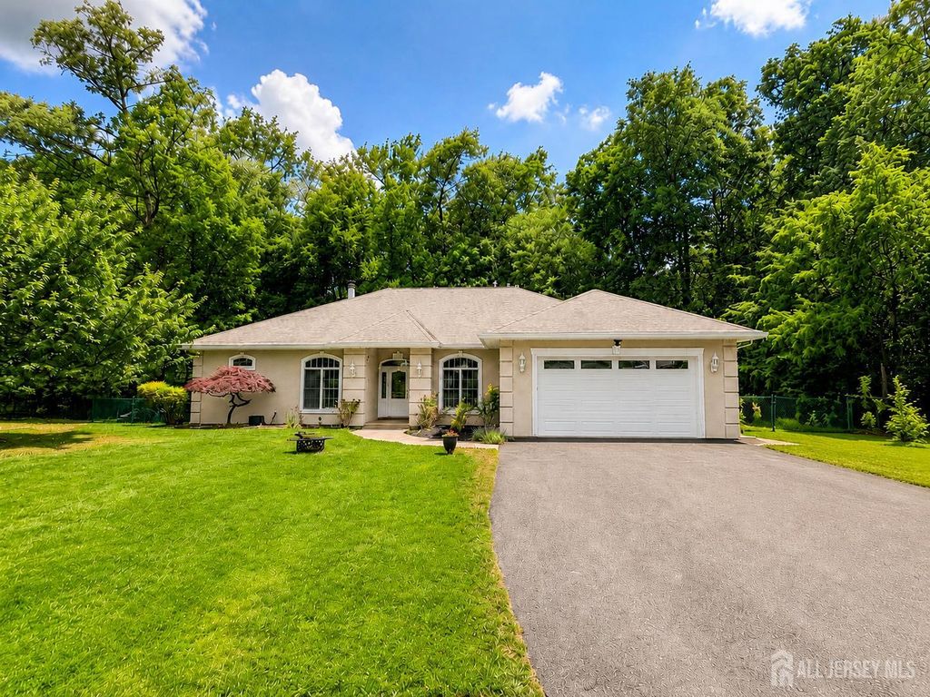 93 Sand Hills Road, South Brunswick, NJ 08824